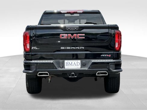 Used 2025 GMC Sierra 1500 AT4 w/ AT4 Premium Package AWD/4WD image 19