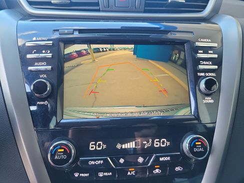Used 2024 Nissan Murano SV FWD image 16