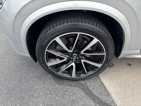 Certified 2023 Volvo XC90 B5 Plus w/ Protection Package Premier AWD/4WD image 11