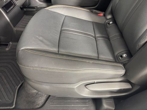 Used 2024 MAZDA CX-90 Plug-In Hybrid w/ Preferred AWD/4WD image 25
