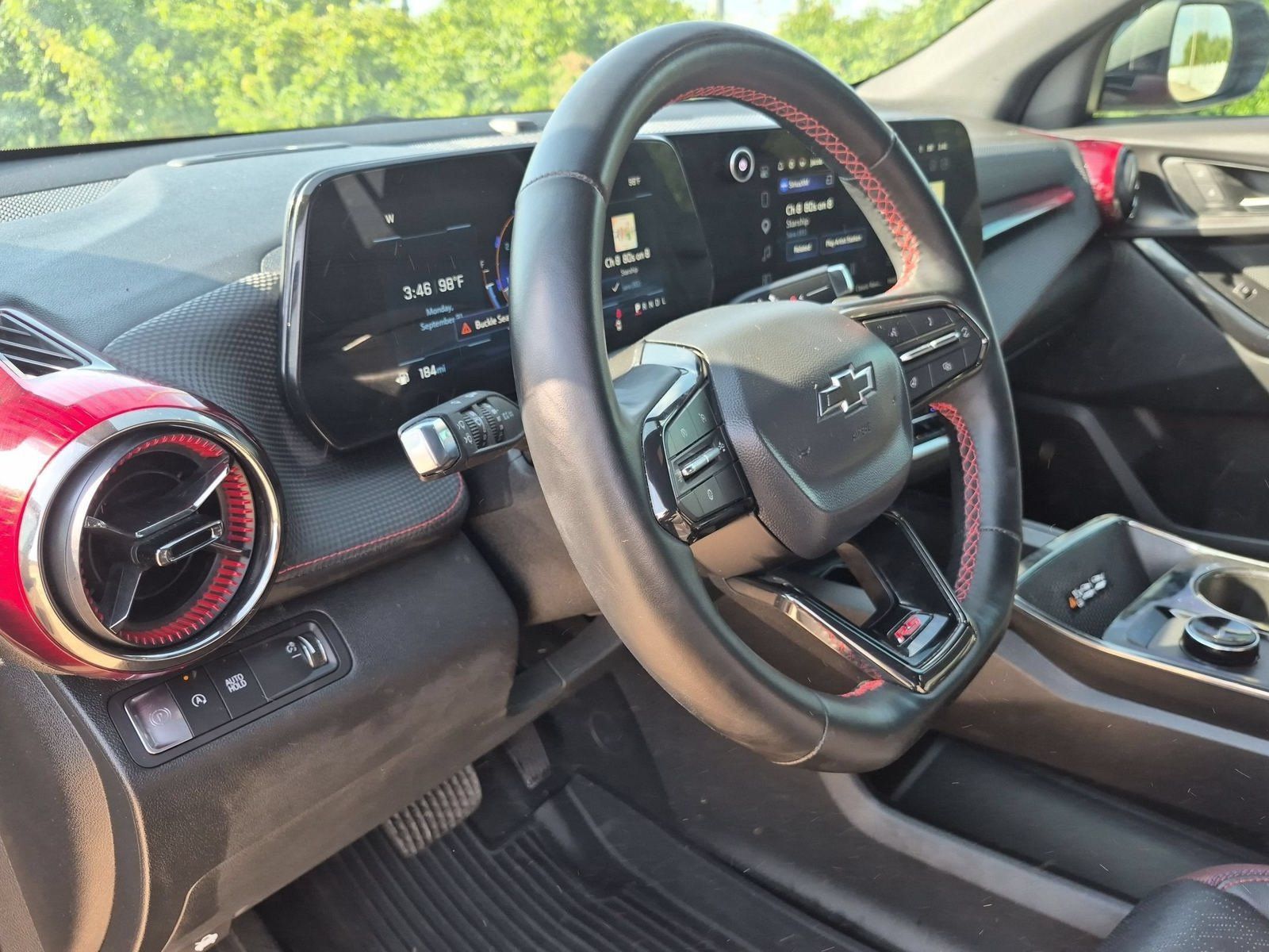 Used 2026 Chevrolet Equinox RS w/ Convenience Package III FWD image 11