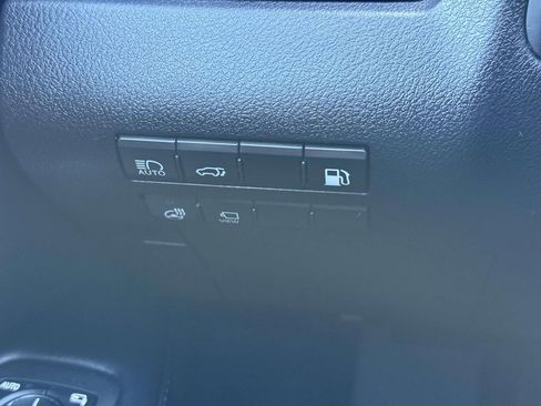 Used 2022 Lexus RX 450h AWD w/ Premium Package image 23