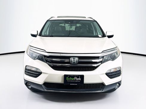 Used 2018 Honda Pilot Elite image 2