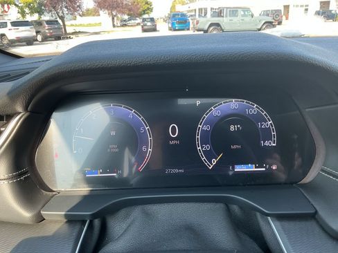 Certified 2025 Jeep Grand Cherokee L Laredo w/ Luxury Tech Group I AWD/4WD image 18
