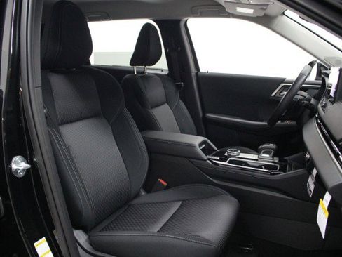 New 2026 Mitsubishi Outlander ES image 19