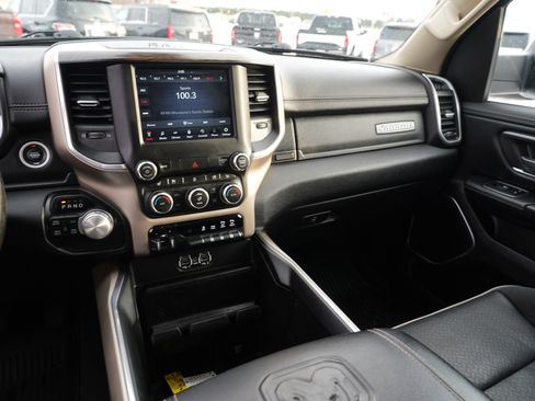 Used 2020 RAM 1500 Laramie image 24