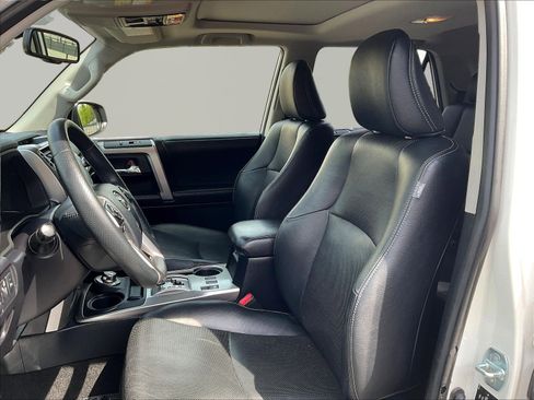 Used 2019 Toyota 4Runner Limited AWD/4WD image 21