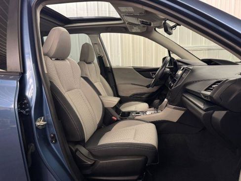 Used 2021 Subaru Forester Premium AWD/4WD image 23