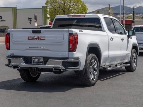 Used 2022 GMC Sierra 1500 SLT w/ SLT Convenience Package image 26