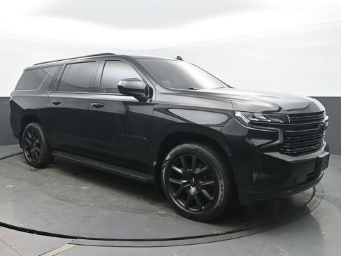 Used 2021 Chevrolet Suburban RST w/ Rear Media and Nav Package image 7