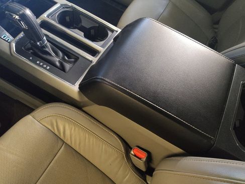 Used 2017 Ford F150 Lariat w/ Equipment Group 502A Luxury image 26