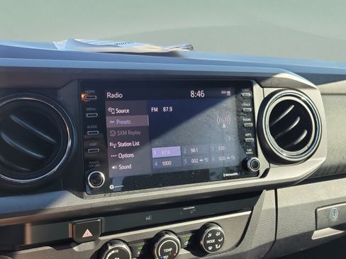 Used 2020 Toyota Tacoma TRD Sport RWD image 17