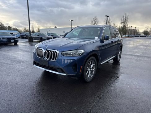 Used 2023 BMW X3 xDrive30i w/ Premium Package image 3