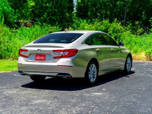 Used 2018 Honda Accord LX image 7