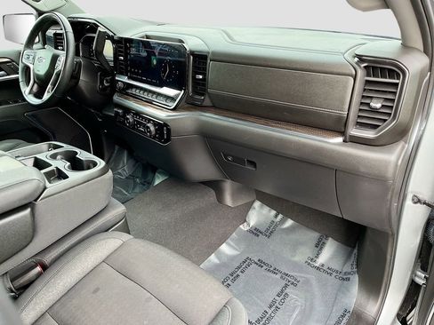 Used 2024 Chevrolet Silverado 1500 RST w/ Z71 Off-Road Package AWD/4WD image 30