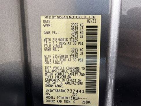 Used 2021 Nissan Rogue SV image 29