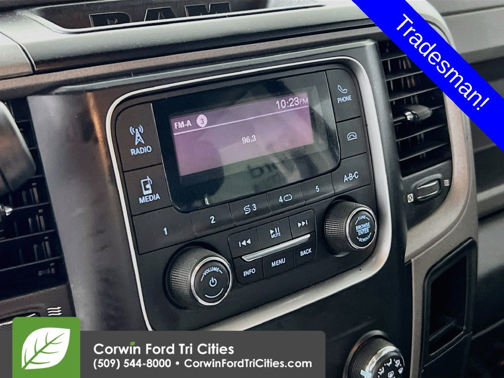 Used 2018 RAM 2500 Tradesman w/ Chrome Appearance Group AWD/4WD image 21