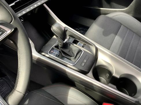 Used 2024 Dodge Hornet R/T w/ R/T Blacktop Package image 13