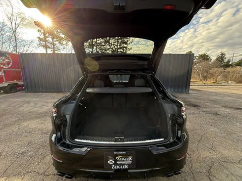 Used 2025 Porsche Cayenne GTS image 13