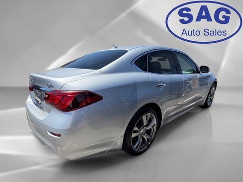 Used 2015 INFINITI Q70 3.7 w/ Deluxe Touring Package AWD/4WD image 3