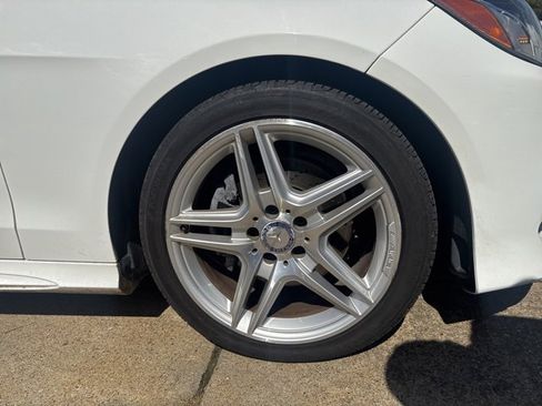 Used 2014 Mercedes-Benz E 350 E 350 w/ Premium 1 Package image 34