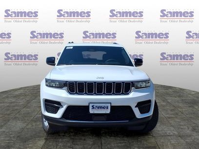 New 2026 Jeep Grand Cherokee Laredo