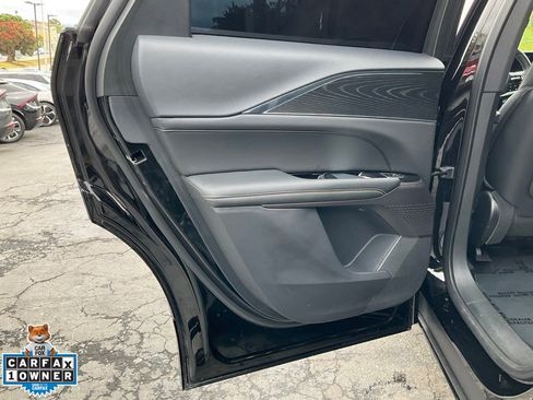 Used 2024 Cadillac Lyriq Sport RWD image 34