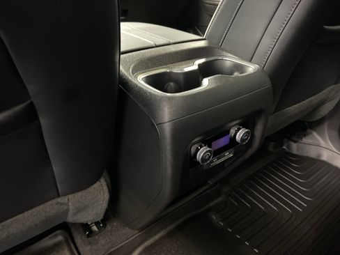 Used 2025 Buick Enclave Sport Touring image 30