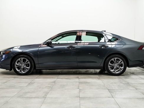 Used 2023 Honda Accord EX image 8