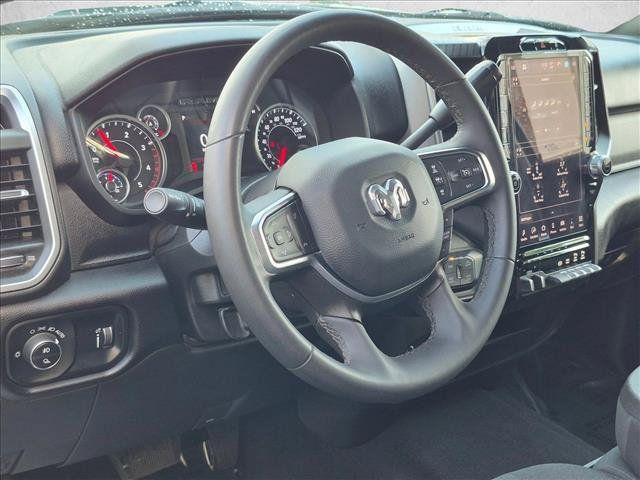 Used 2025 RAM 2500 Big Horn AWD/4WD image 9