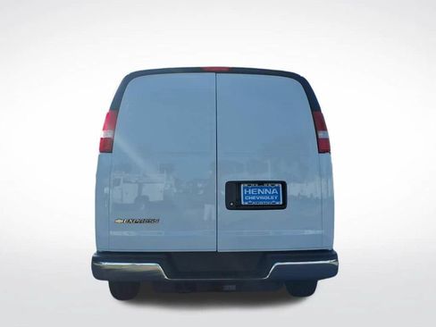 New 2026 Chevrolet Express 2500 w/ Driver Convenience Package RWD image 4