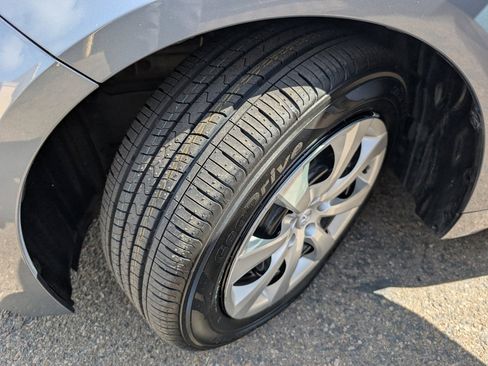 Used 2024 Toyota Corolla LE image 21