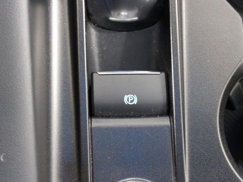 Used 2025 Ford Explorer ST-Line w/ ST-Line Street Pack image 47