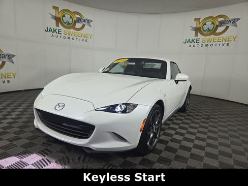 Used 2019 MAZDA MX-5 Miata RF Grand Touring RWD image 3