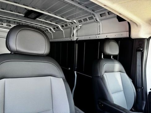 Used 2026 RAM ProMaster 2500 w/ Convenience Group FWD image 10