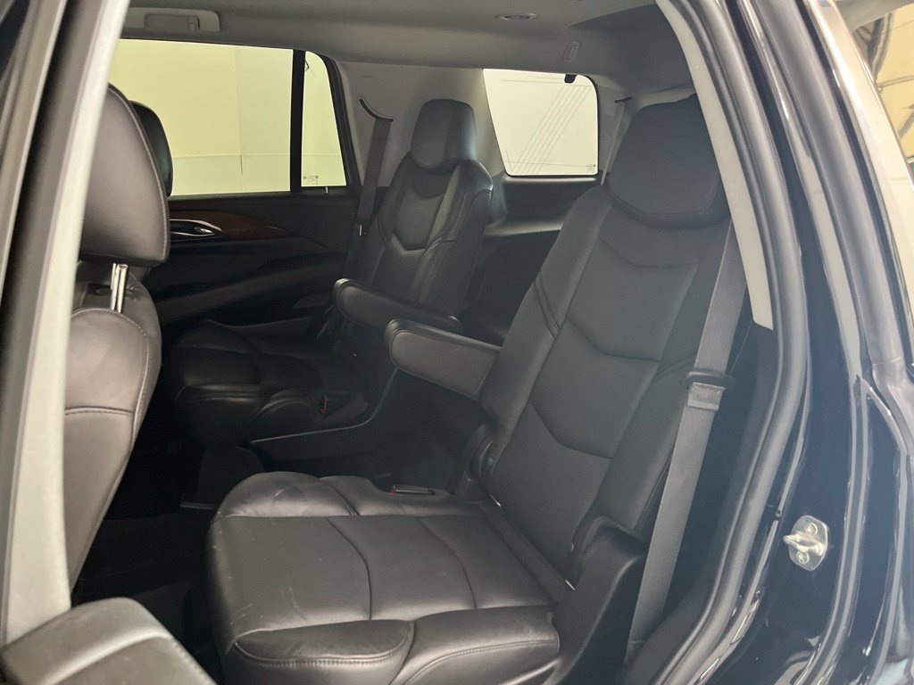 Used 2020 Cadillac Escalade 4WD image 20