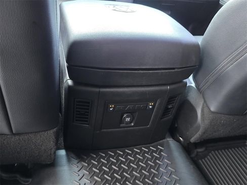 Used 2018 RAM 2500 Laramie w/ Sport Appearance Group image 11