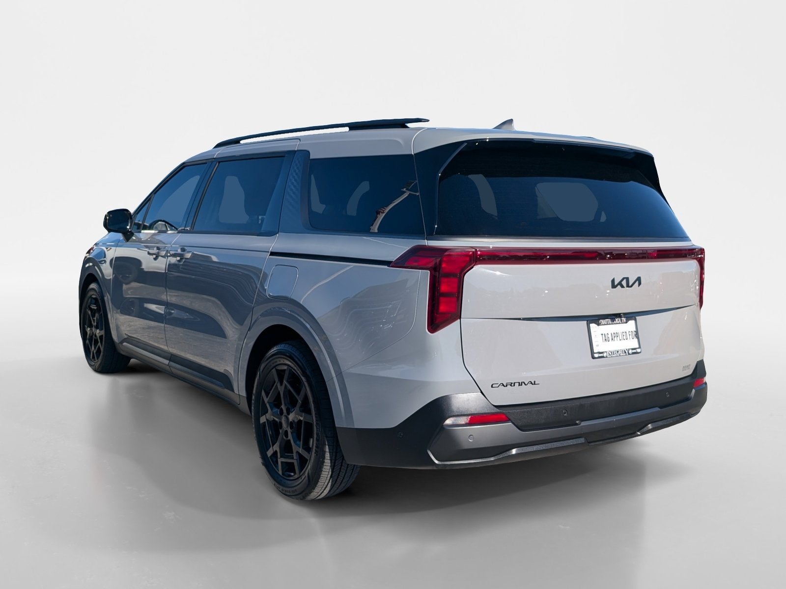 Used 2026 Kia Carnival SX w/ SX Dark Edition Package FWD image 4