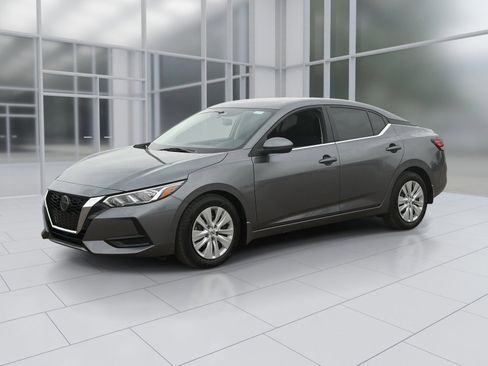 Certified 2023 Nissan Sentra S FWD image 2