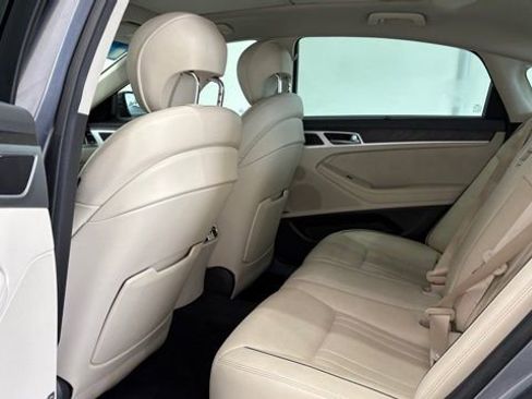 Used 2017 Genesis G80 3.8 w/ Option Group 03 image 16