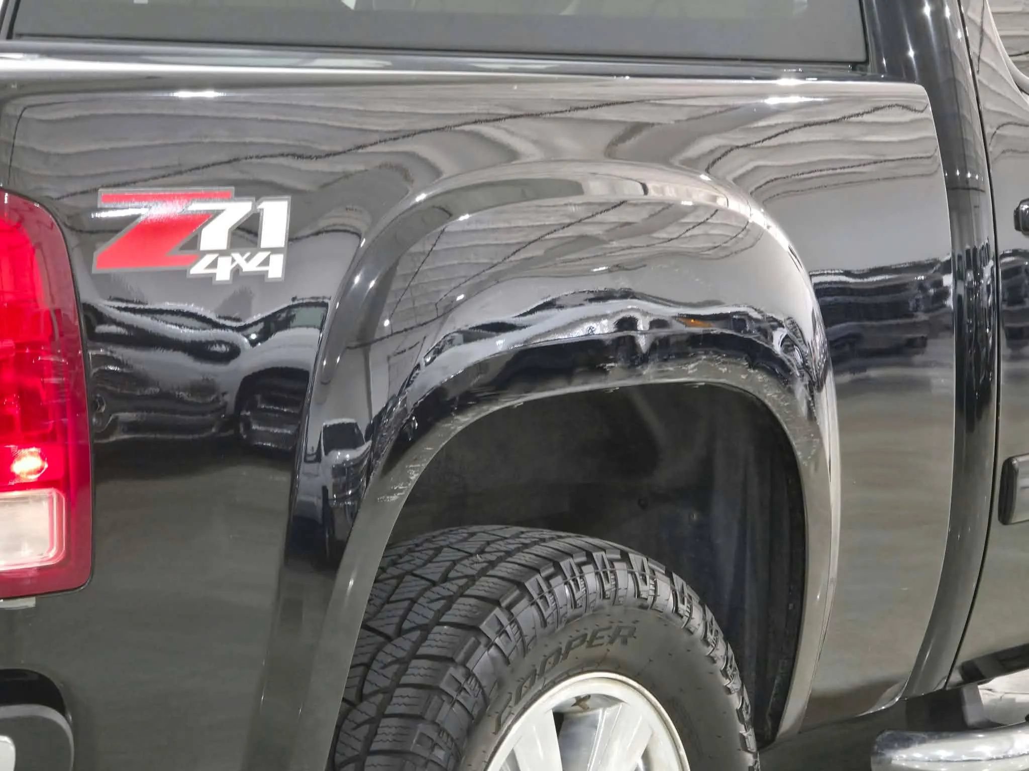 Used 2012 GMC Sierra 1500 SLT w/ SLT Convenience Package AWD/4WD image 28