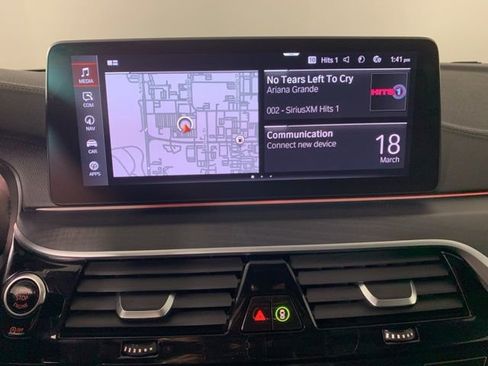 Used 2022 BMW M550i xDrive w/ Executive Package image 23