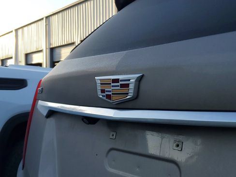 Used 2023 Cadillac XT5 Premium Luxury FWD image 6