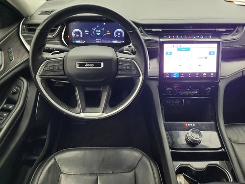 Used 2022 Jeep Grand Cherokee L Limited w/ Black Appearance Package RWD image 22