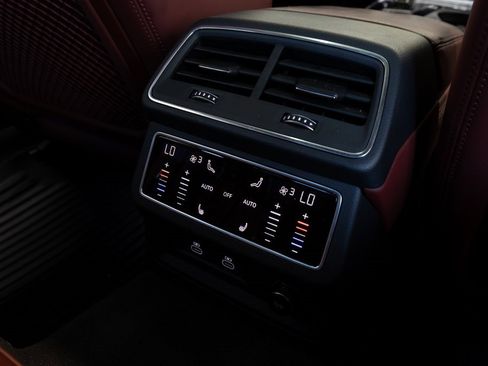 Used 2022 Audi S6 Prestige w/ Prestige Package image 25