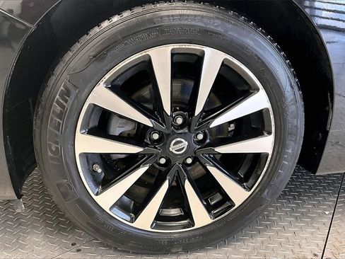 Used 2018 Nissan Altima 2.5 SL w/ 2.5 SL Technology Package image 8