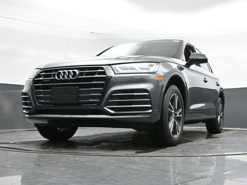 Used 2020 Audi Q5 e Premium Plus w/ Premium Plus Package AWD/4WD image 46