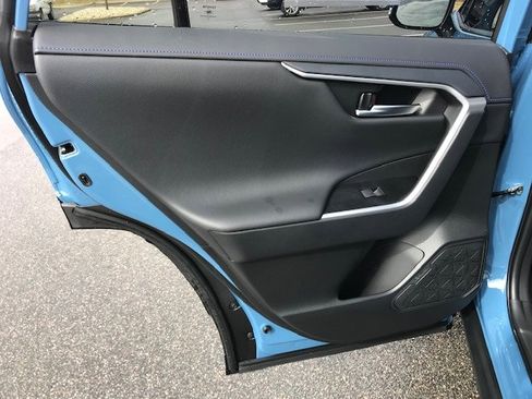 Used 2025 Toyota RAV4 XSE image 16