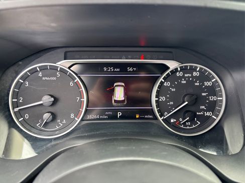 Used 2023 Nissan Rogue S image 21