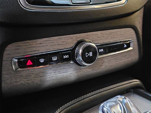 Used 2021 Volvo XC90 T8 Inscription w/ Protection Package Premier image 30